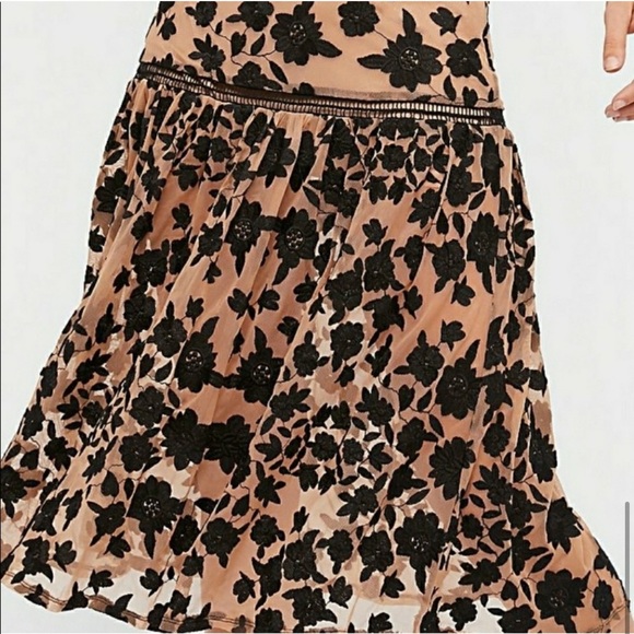 NWT FOR LOVE AND LEMONS Temecula Set Skirt Top L - Picture 6 of 16